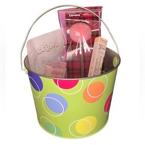The Crème Shop Easter basket tin Cosmetic 5 piece Gift Set NIP